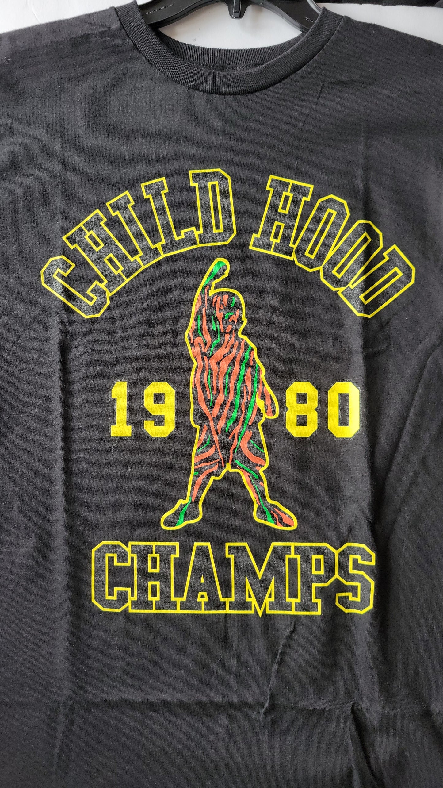 Childhood champ Graphic tee