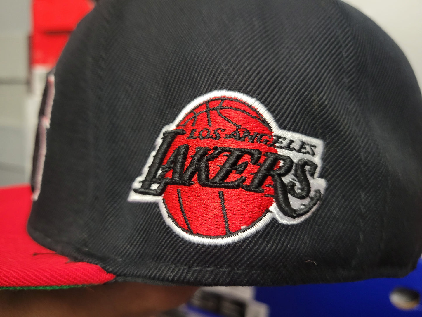 Pro Standard Lakers Blk/Red Snapback