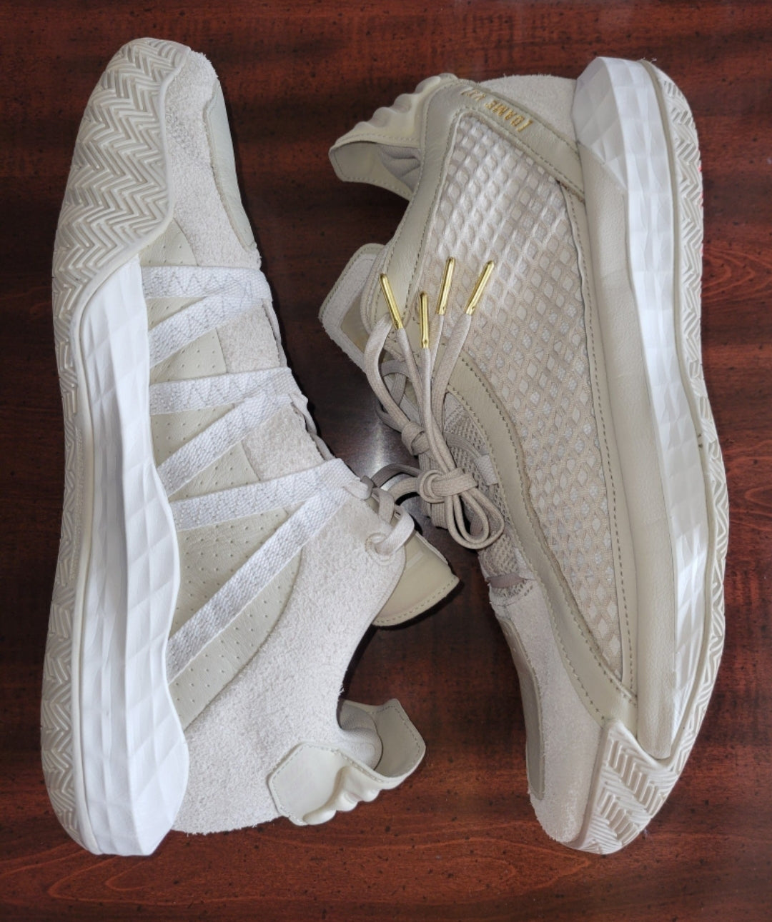 (Pre-owned) Adidas Dame 6